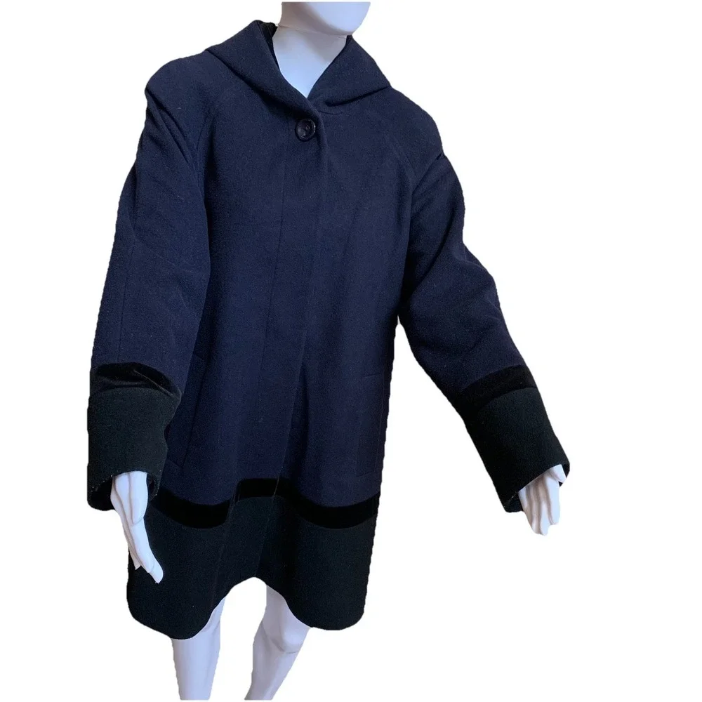 Forecaster of Boston Lamb Wool Winter Coat Hoodie Size 8 Women's Navy Blue Long